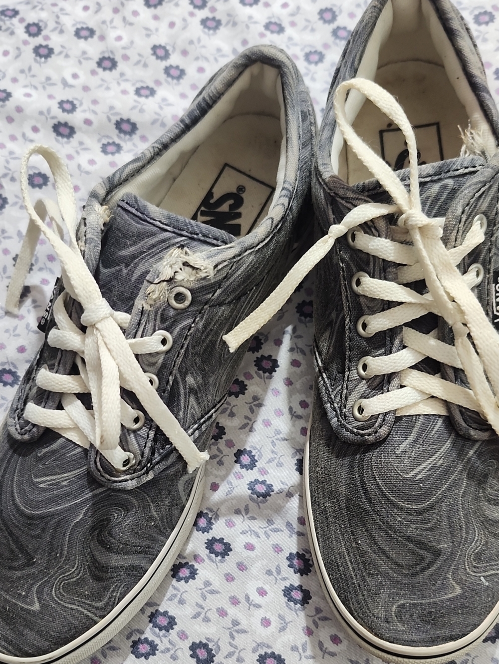 Vans Gray & White Marble-Pattern Low-Top Sneakers